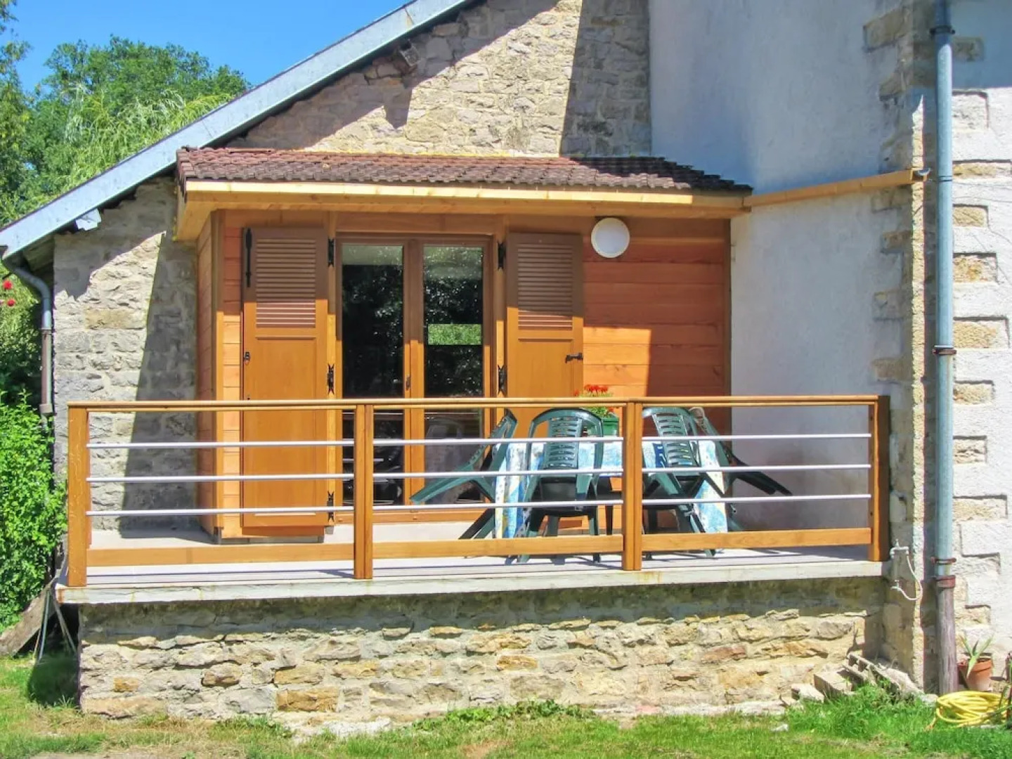 House With 2 Bedrooms in Chamblay, With Furnished Garden and Wifi