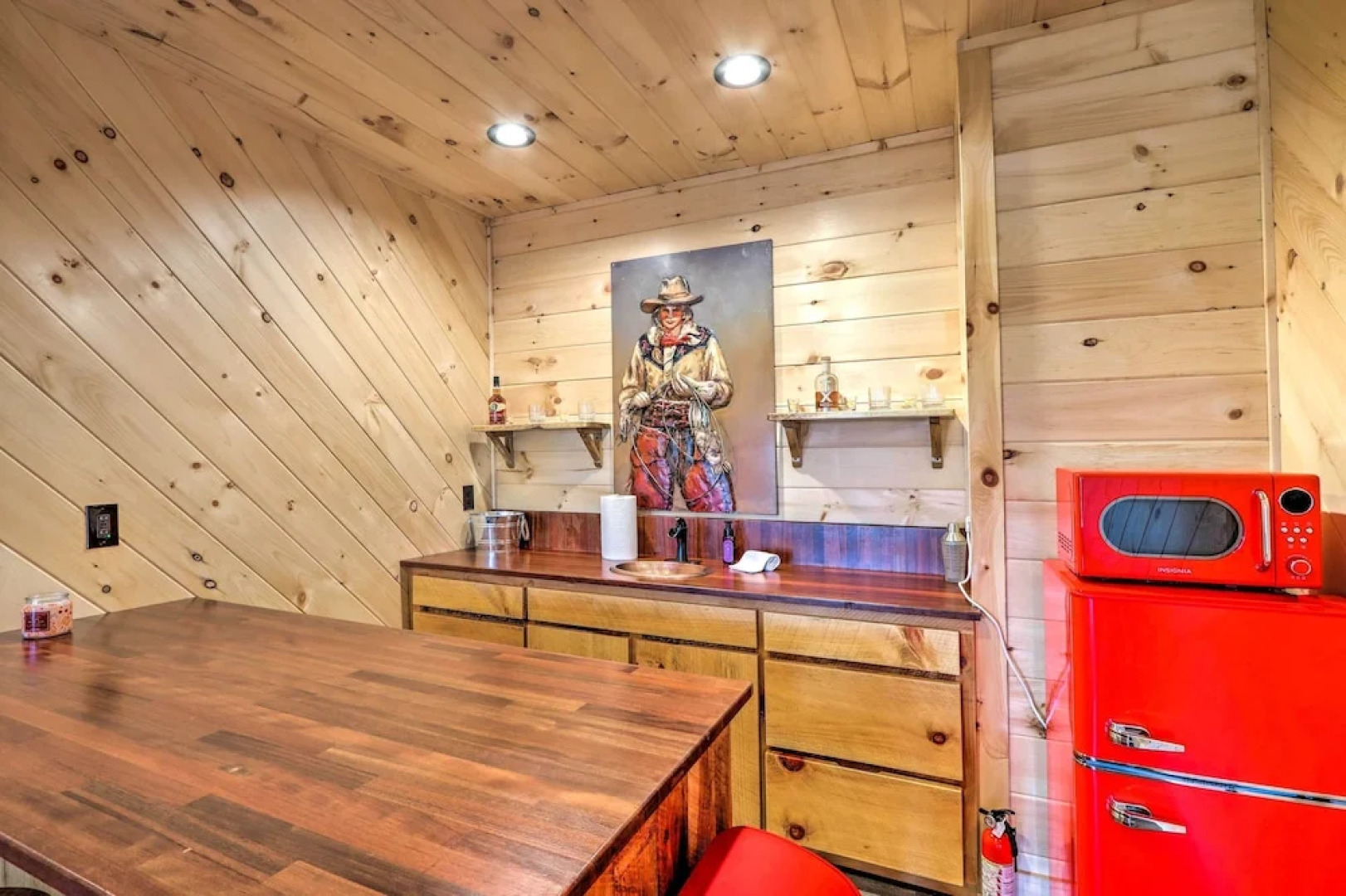 Luxury Cabin Vacation Rental in Mineral Bluff