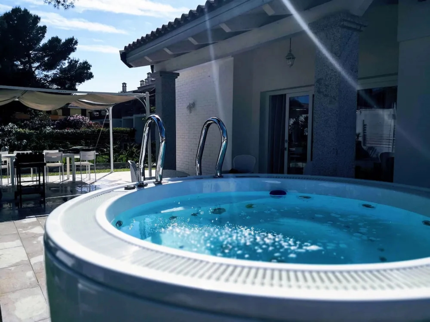 Ikebana Villas Porto Pino Beach
