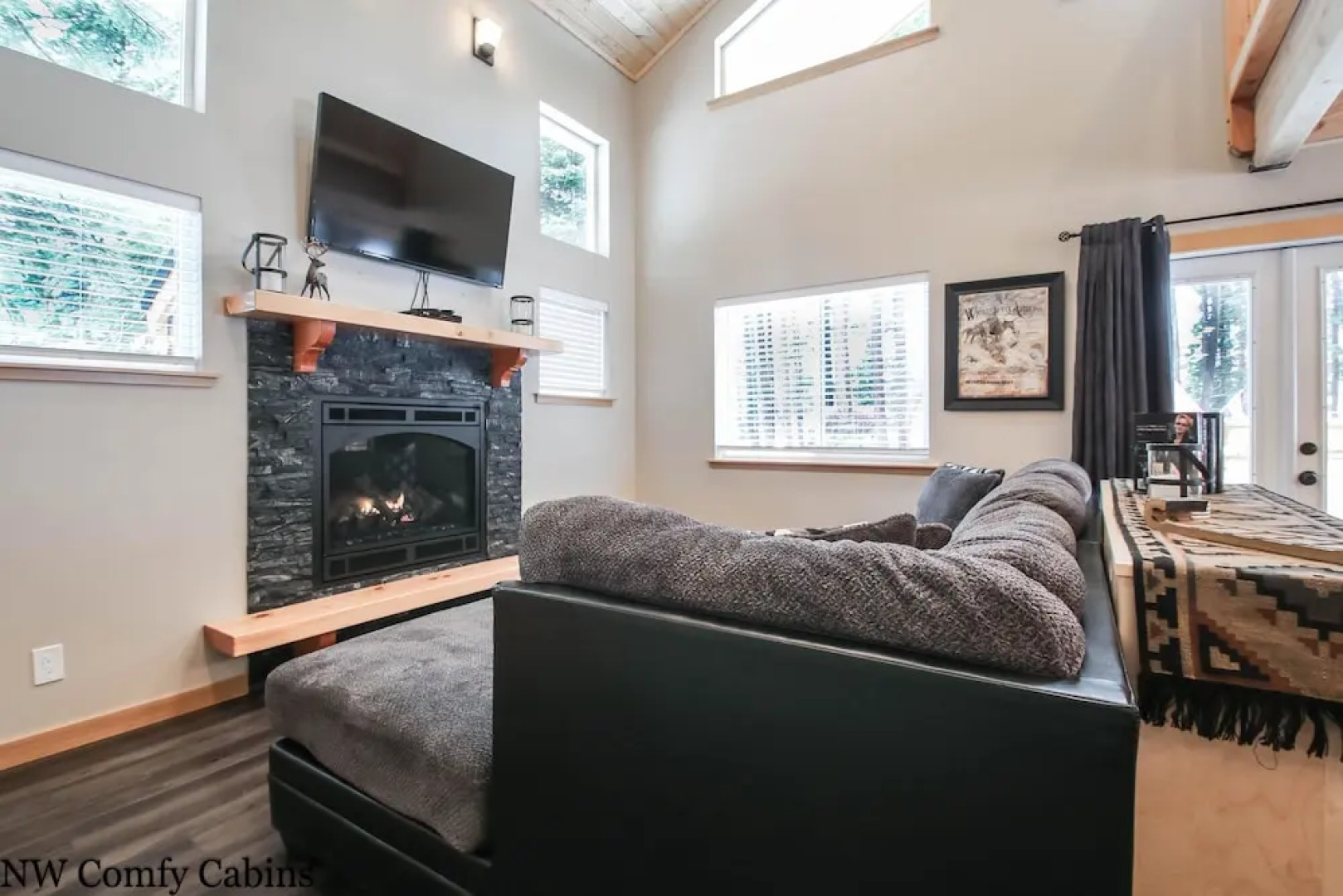 Compass Cabin Holiday home 2 NW Comfy Cabins