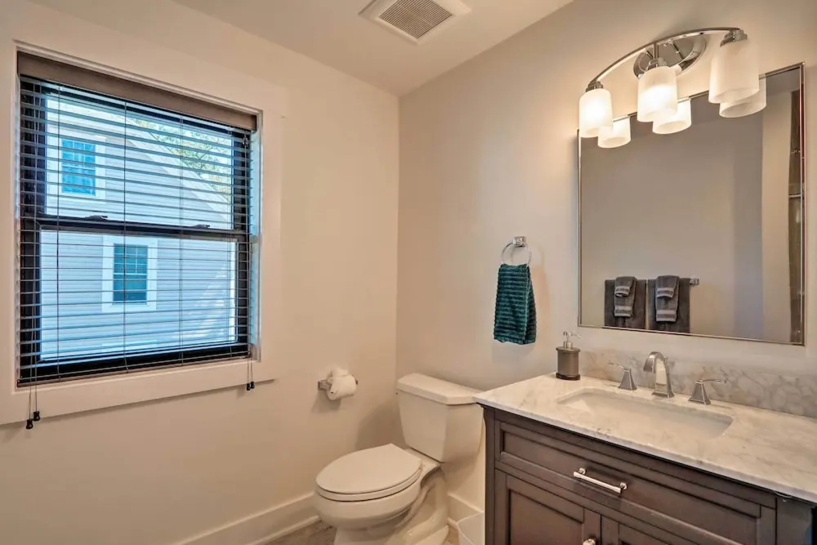 Updated Downtown Red Bank Home 5 Mi to Beach!