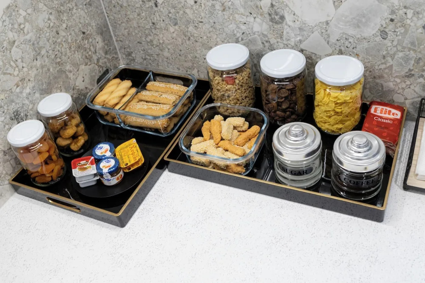 RAFKON Luxury Apartments - Myrina