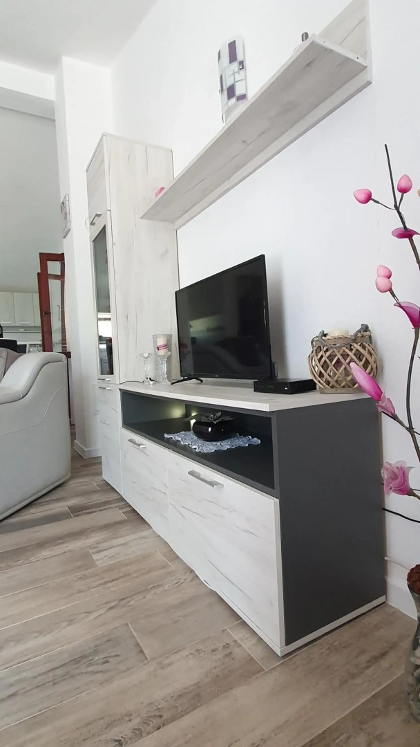 Apartment Jelena Sutvara