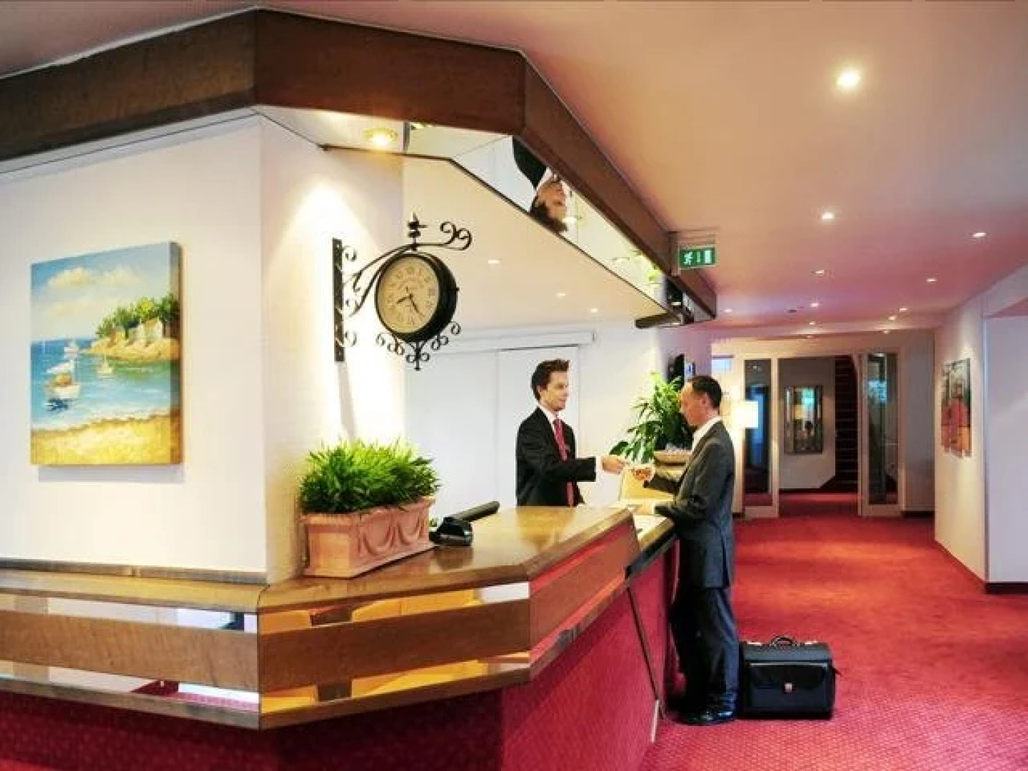 CityClass Hotel Atrium Budget