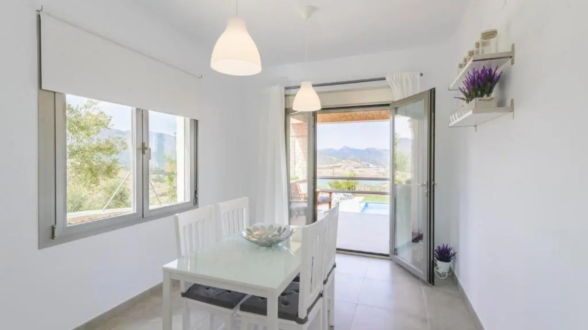 Casa Jacaranda El Gastor by Ruralidays