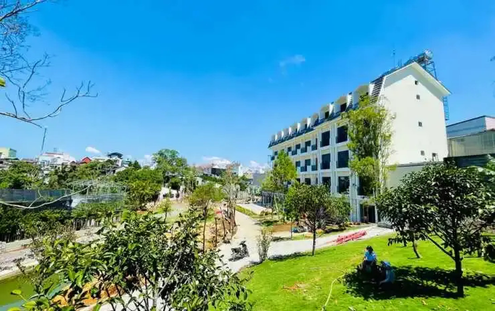 Sunflower Hotel & Resort