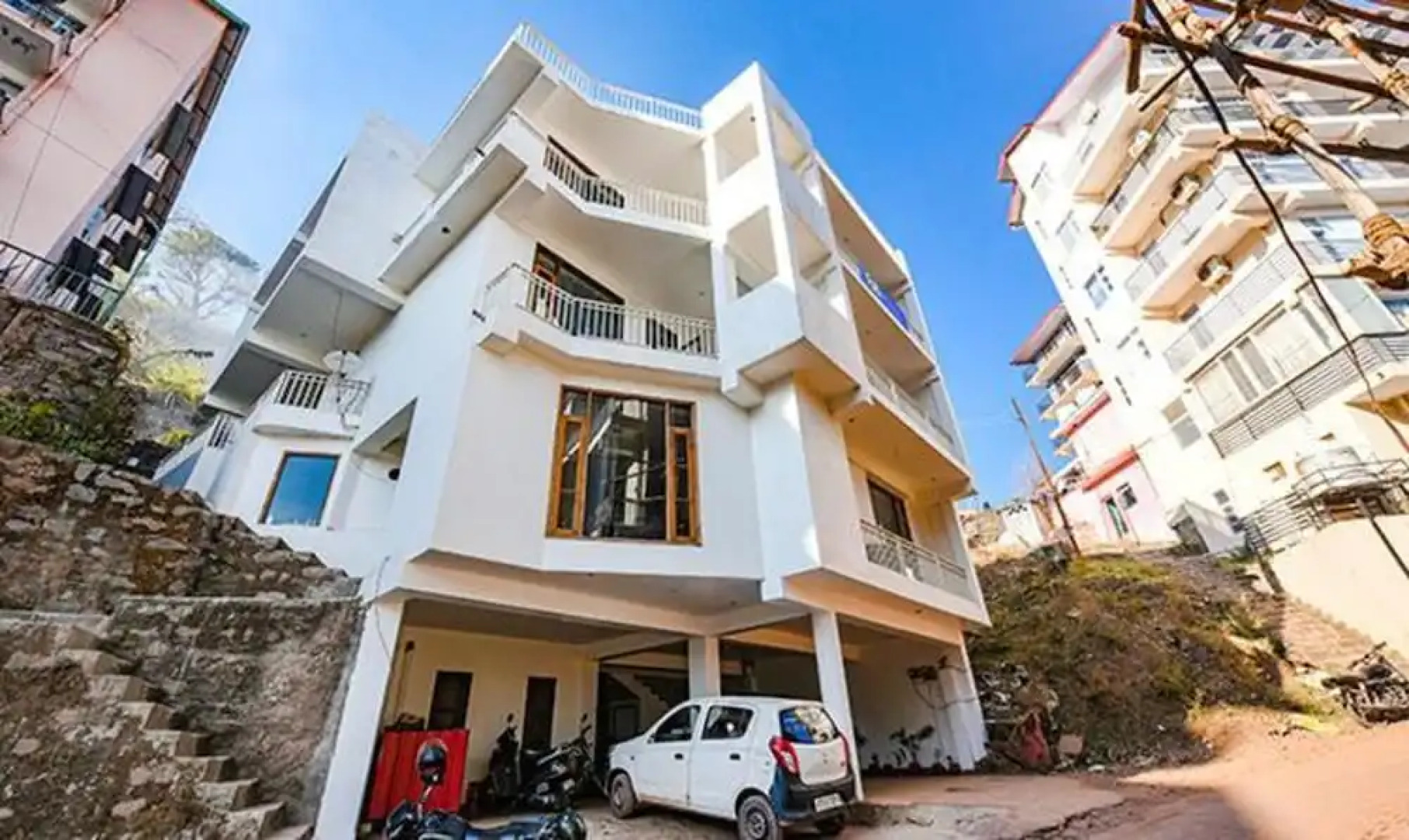 Fabhotel The Micky House