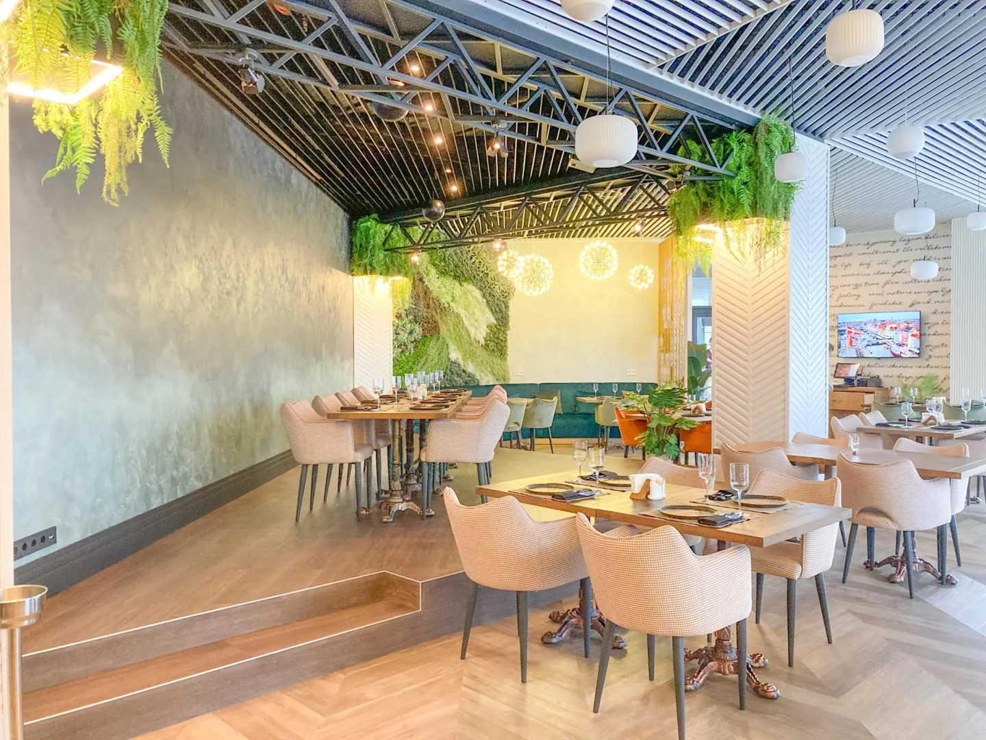 Sun City Apartments (Сан Сити Апартментс) на улице Ленина 52