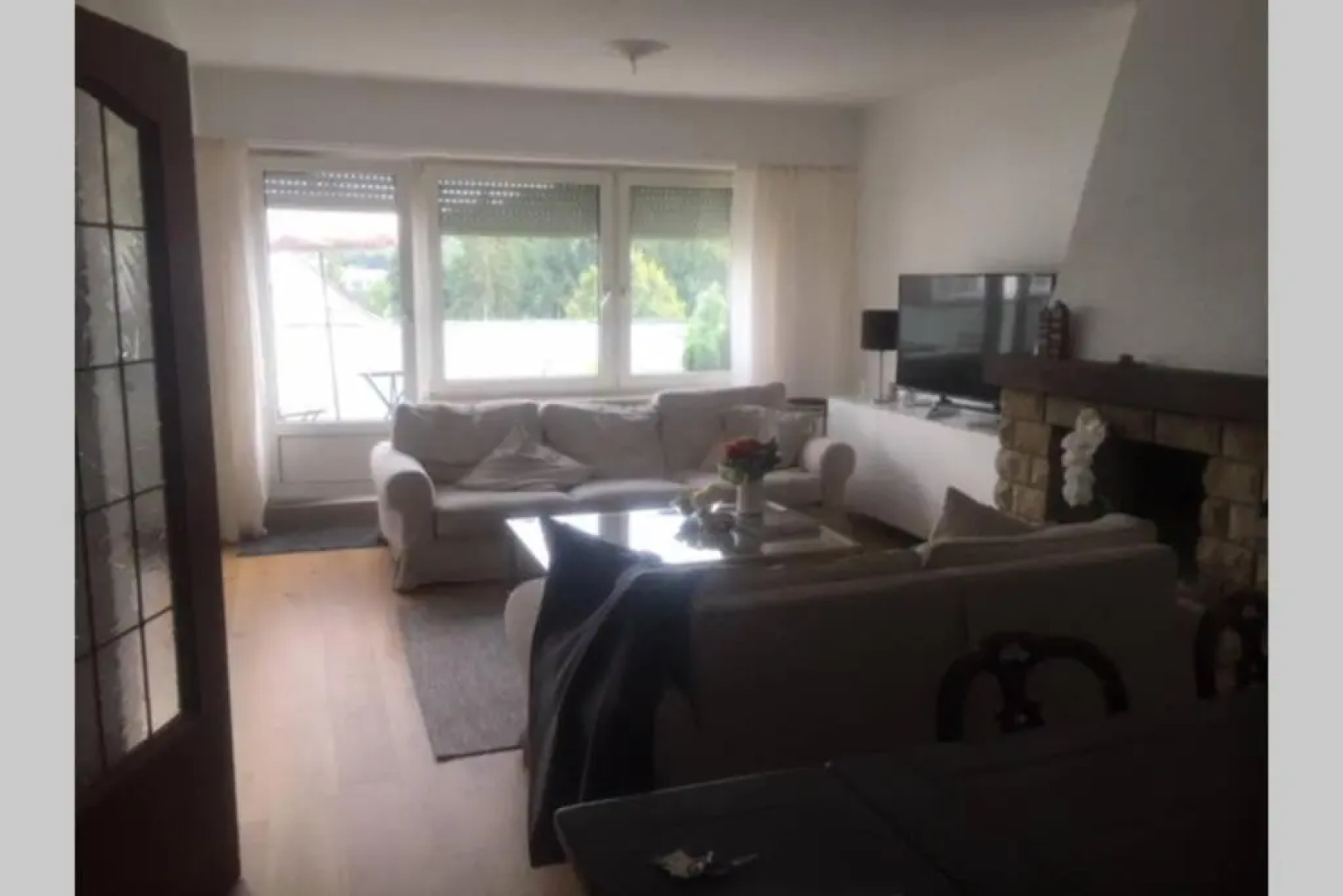 2 bedroom Penthouse with stunning view!