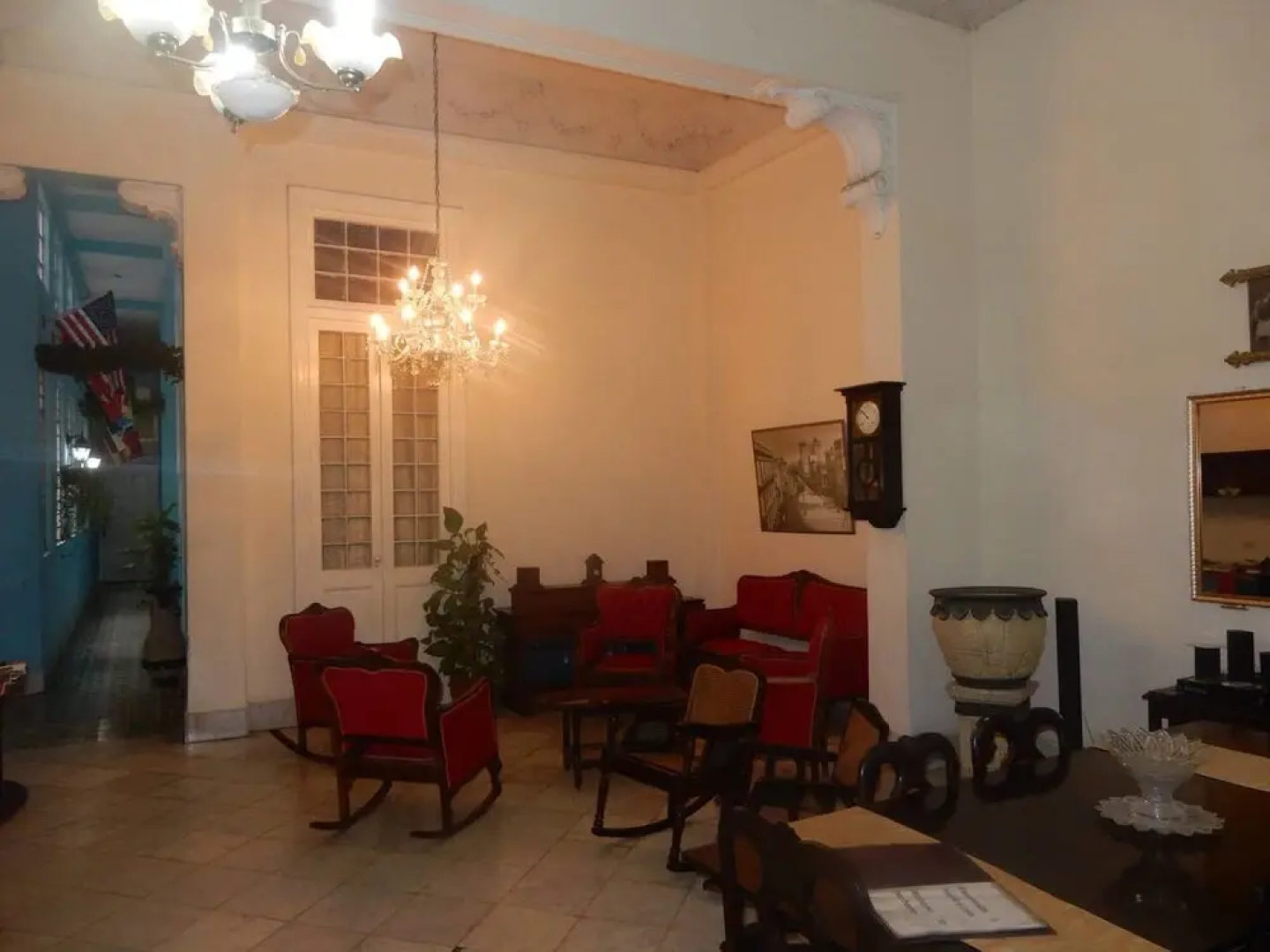 Casa Colonial Abogados Leonardo y Angela