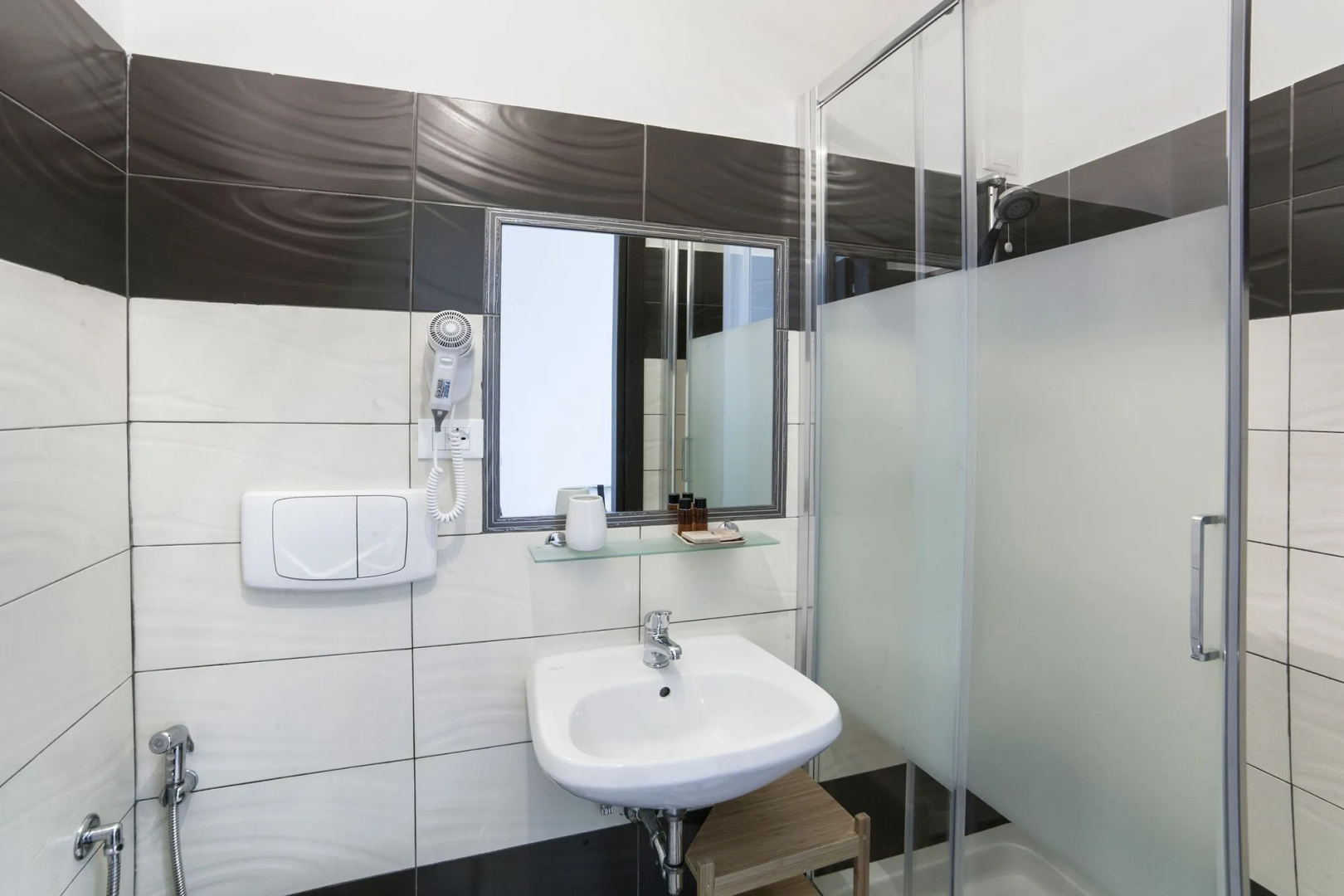 Dada Suites