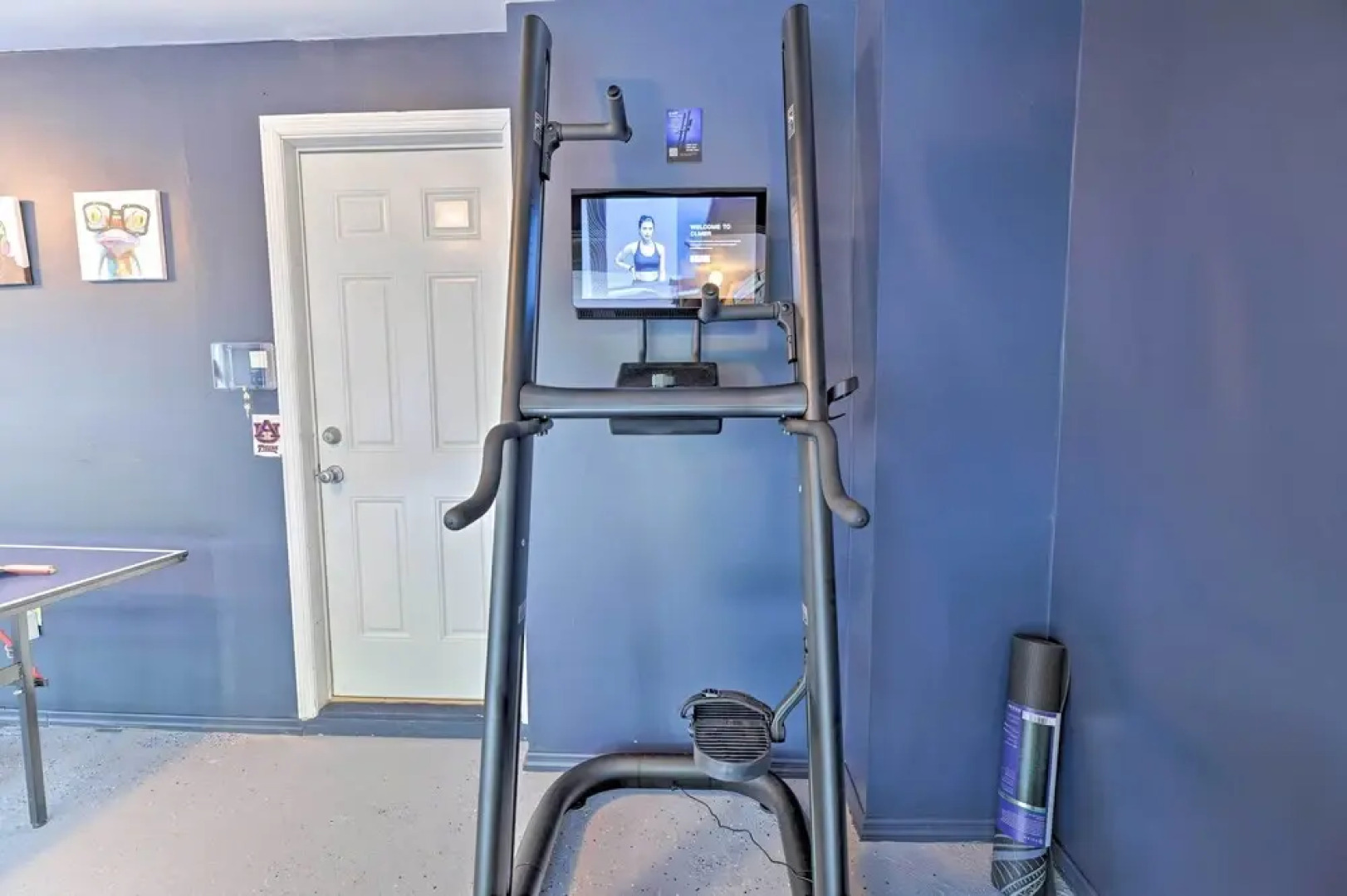 Tobyhanna Home w/ Hot Tub, Fire Pit, Deck + Grill!