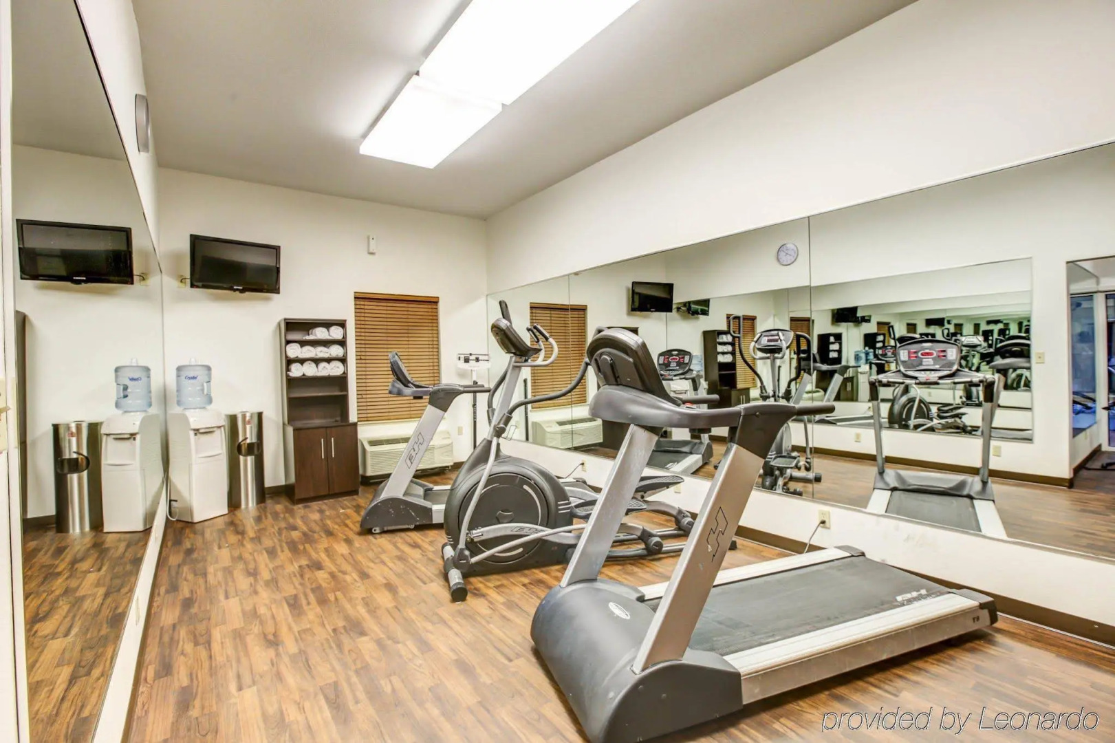 Comfort Suites At Rivergate Mall