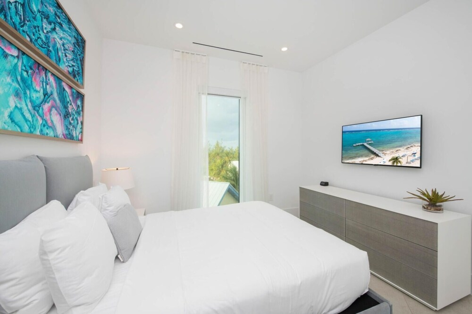 Rum Point Club Resort - Luxury Beachfront Penthouses