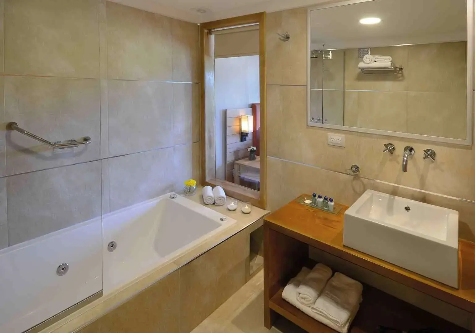 Huenú by DOT Boutique