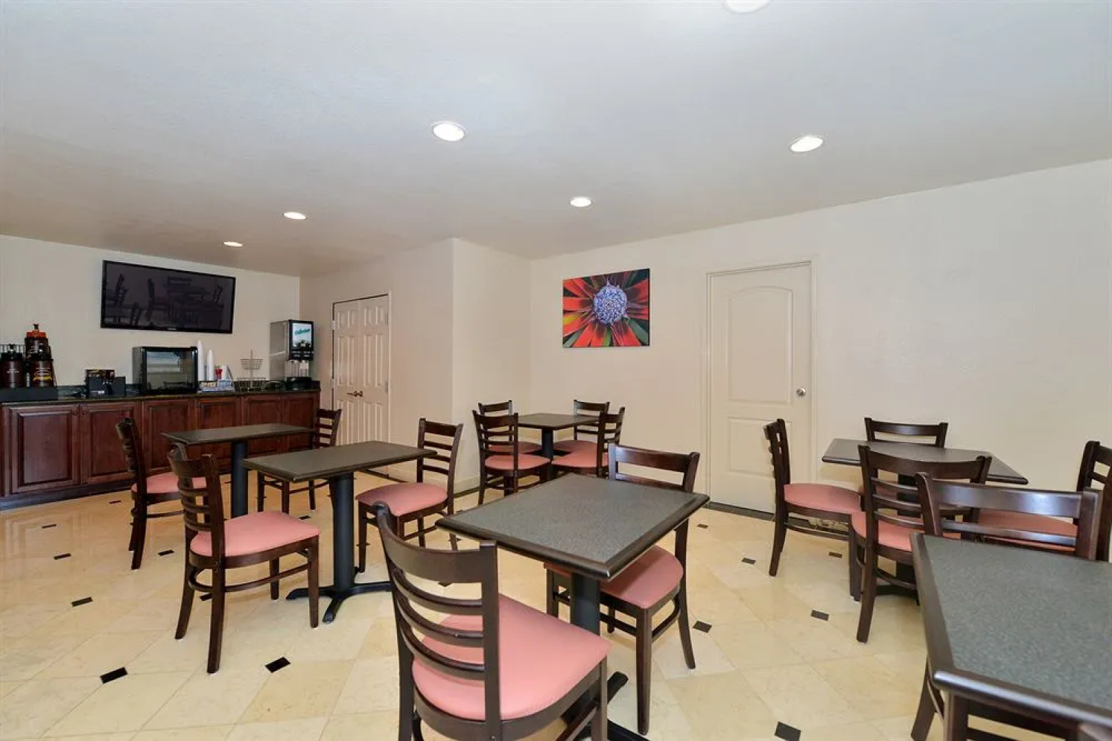 Super 8 By Wyndham Vallejo/Napa Valley