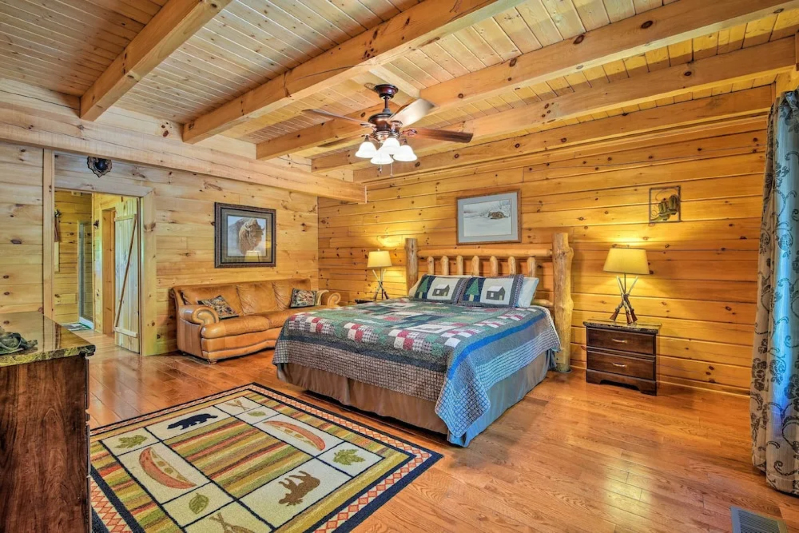 Trenton Cabin w/ Hot Tub - 14 Mi to Lookout Mtn!