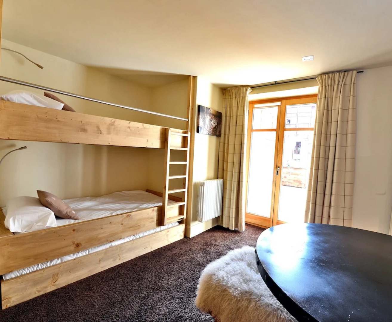 Les 5 Freres Maison de Famille