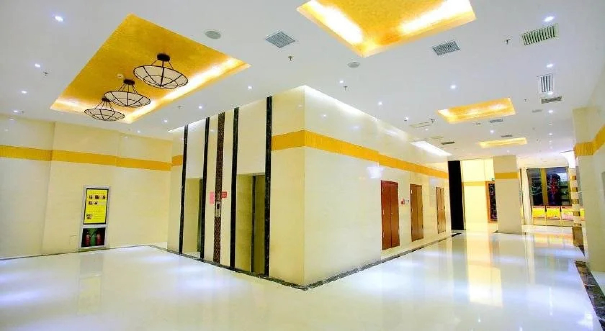 Jiuquan Longteng Hotel