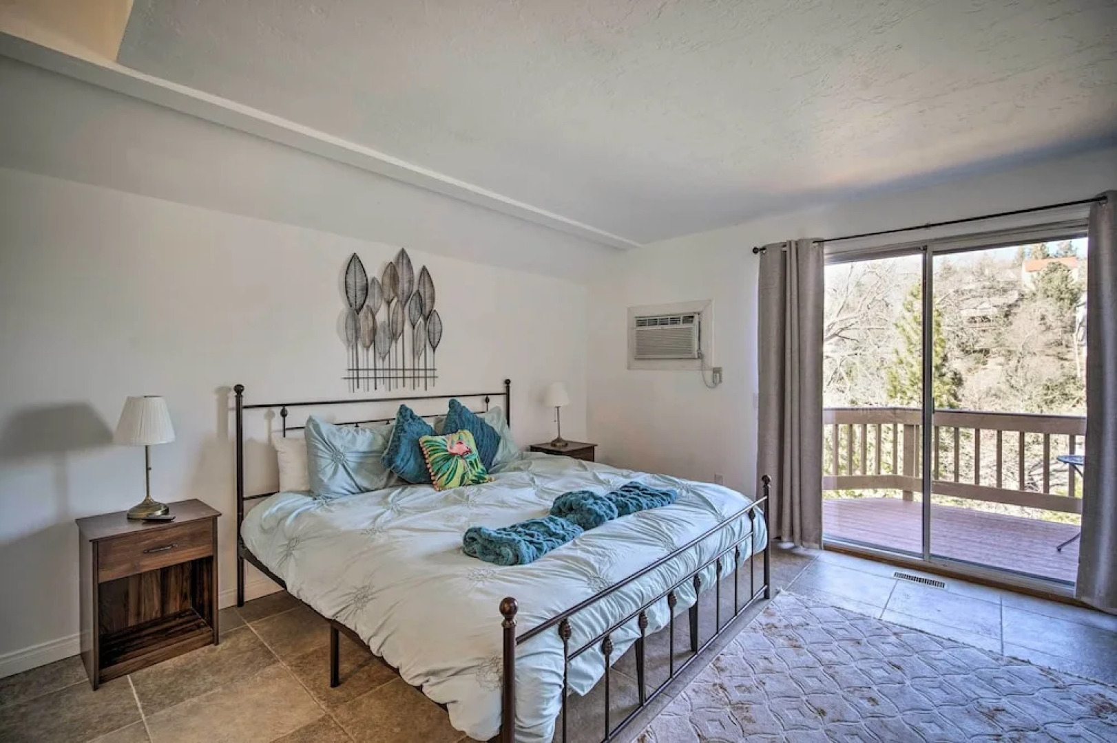 Pet-friendly Lake Arrowhead Home!