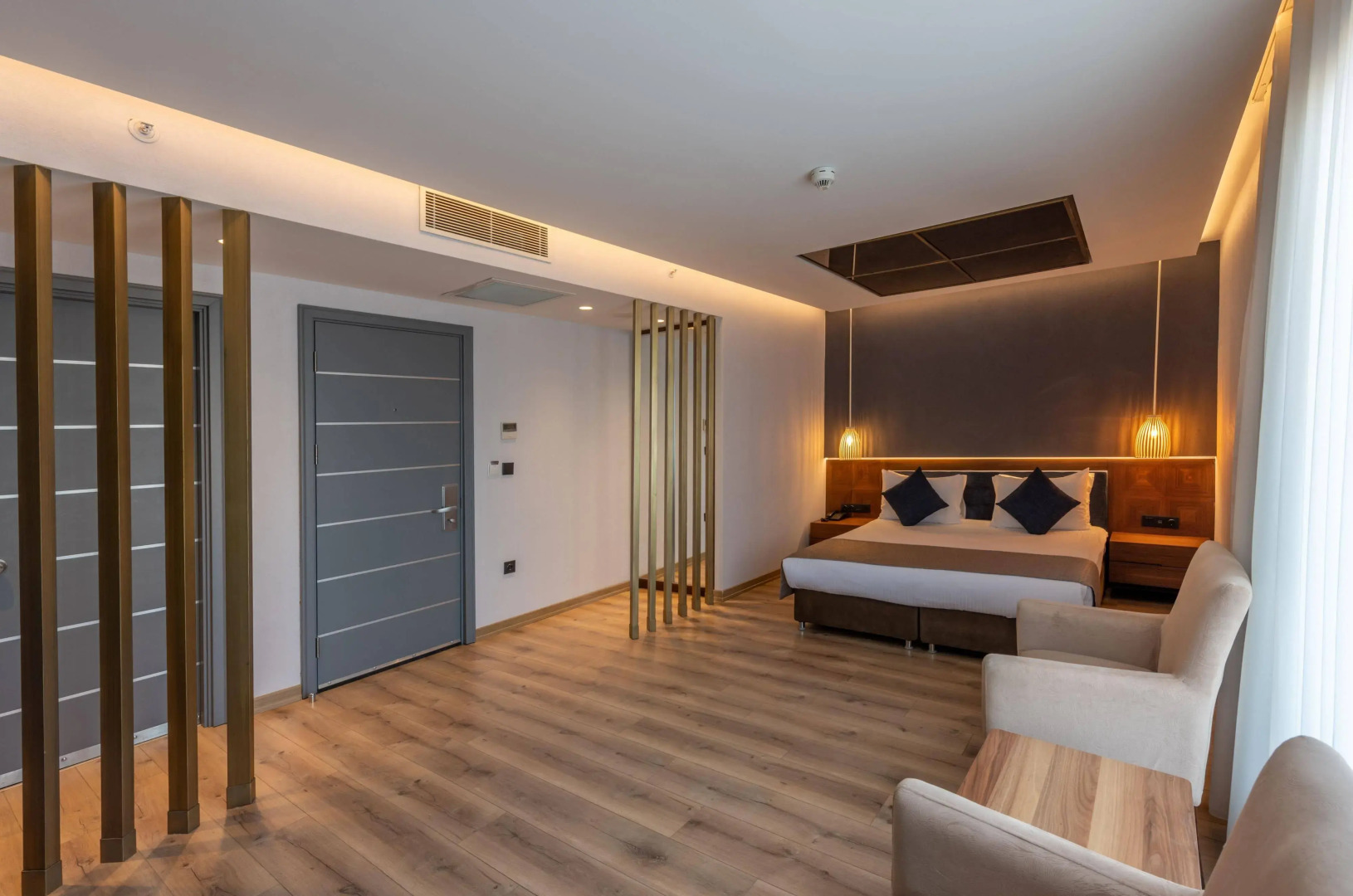 Nova Plaza Crystal Hotel