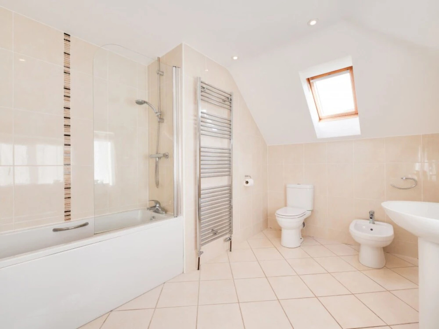 Sunny Shaldon in Shaldon