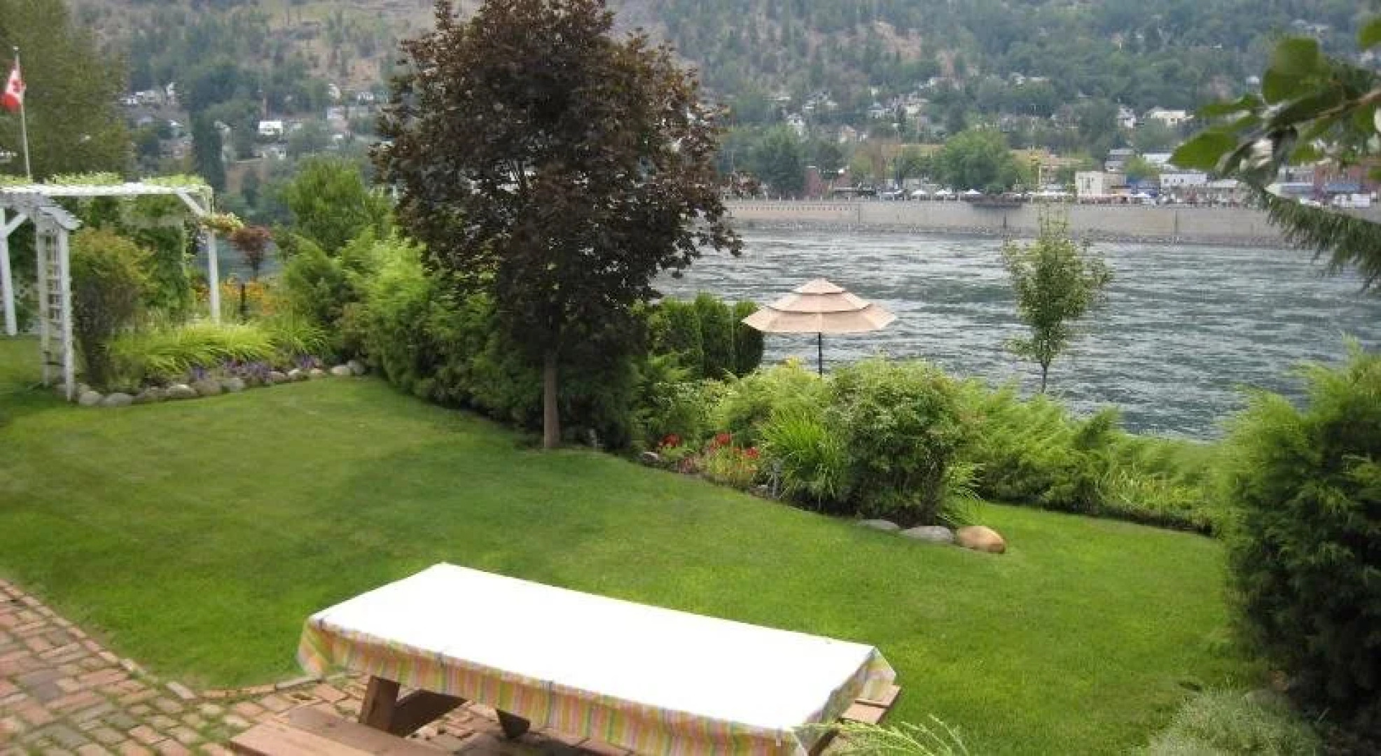 River's Edge Bed And Breakfast