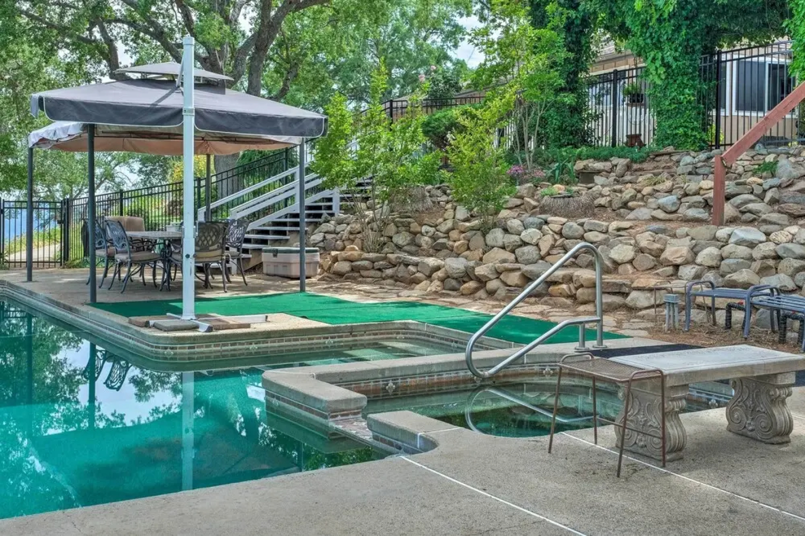 Unique 'yosemite Mountaintop Retreat' on 100 Acres