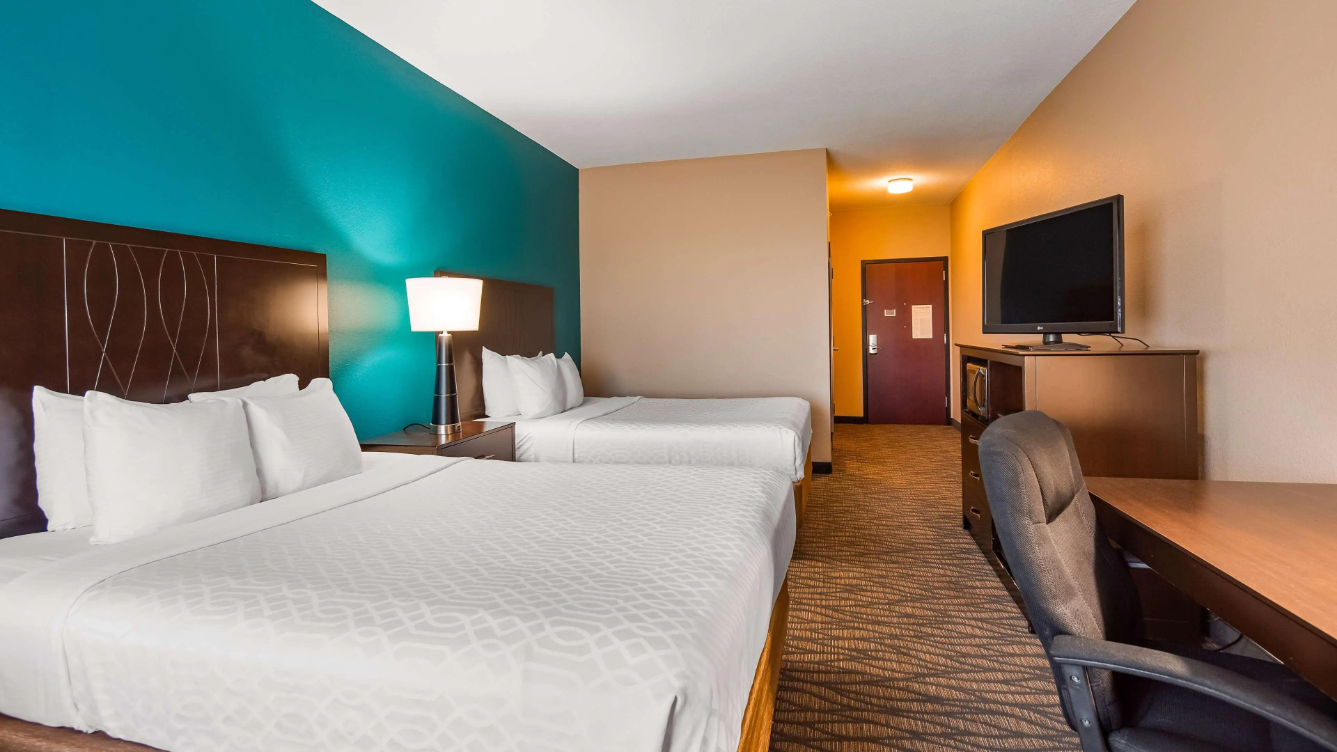 Best Western Plus Hiawatha Hotel