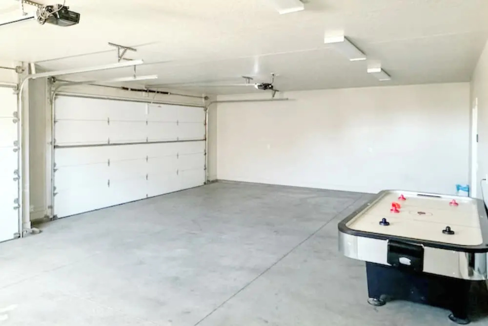 Adventure Bound Home w/ Pickleball, Hot Tub & More