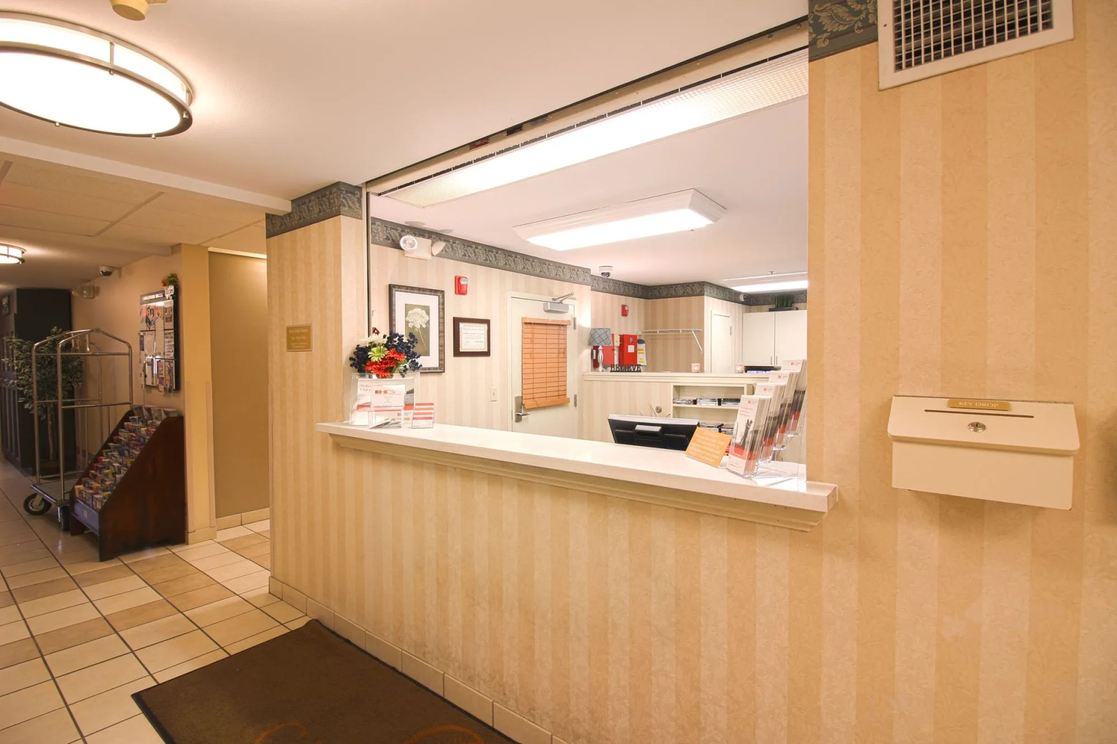 Sonesta Simply Suites  St Louis Earth City