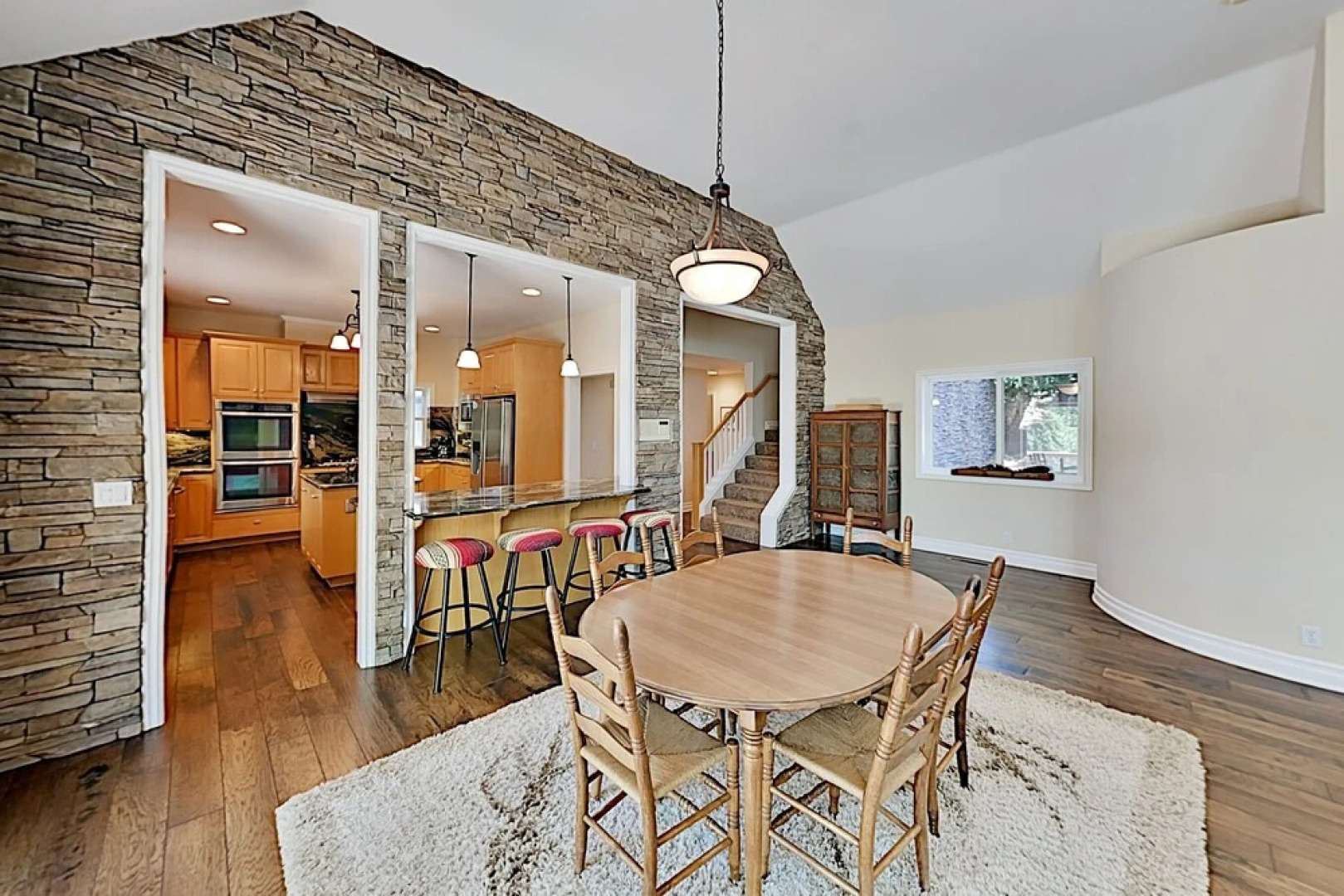 255squir 4 Bedroom Home