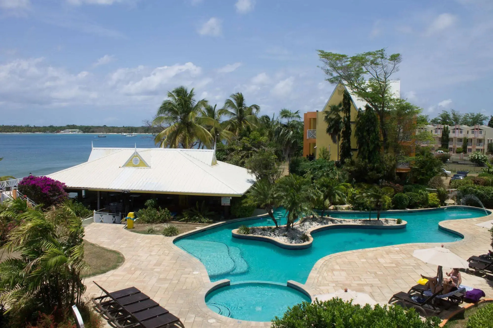 Tropikist Beach Hotel & Resort