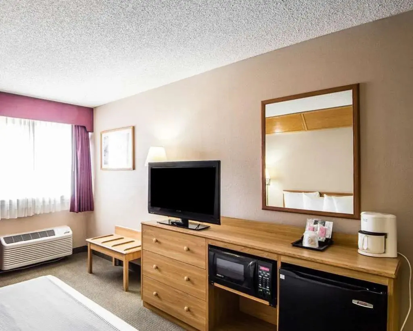 Econo Lodge Blackwell - I-35