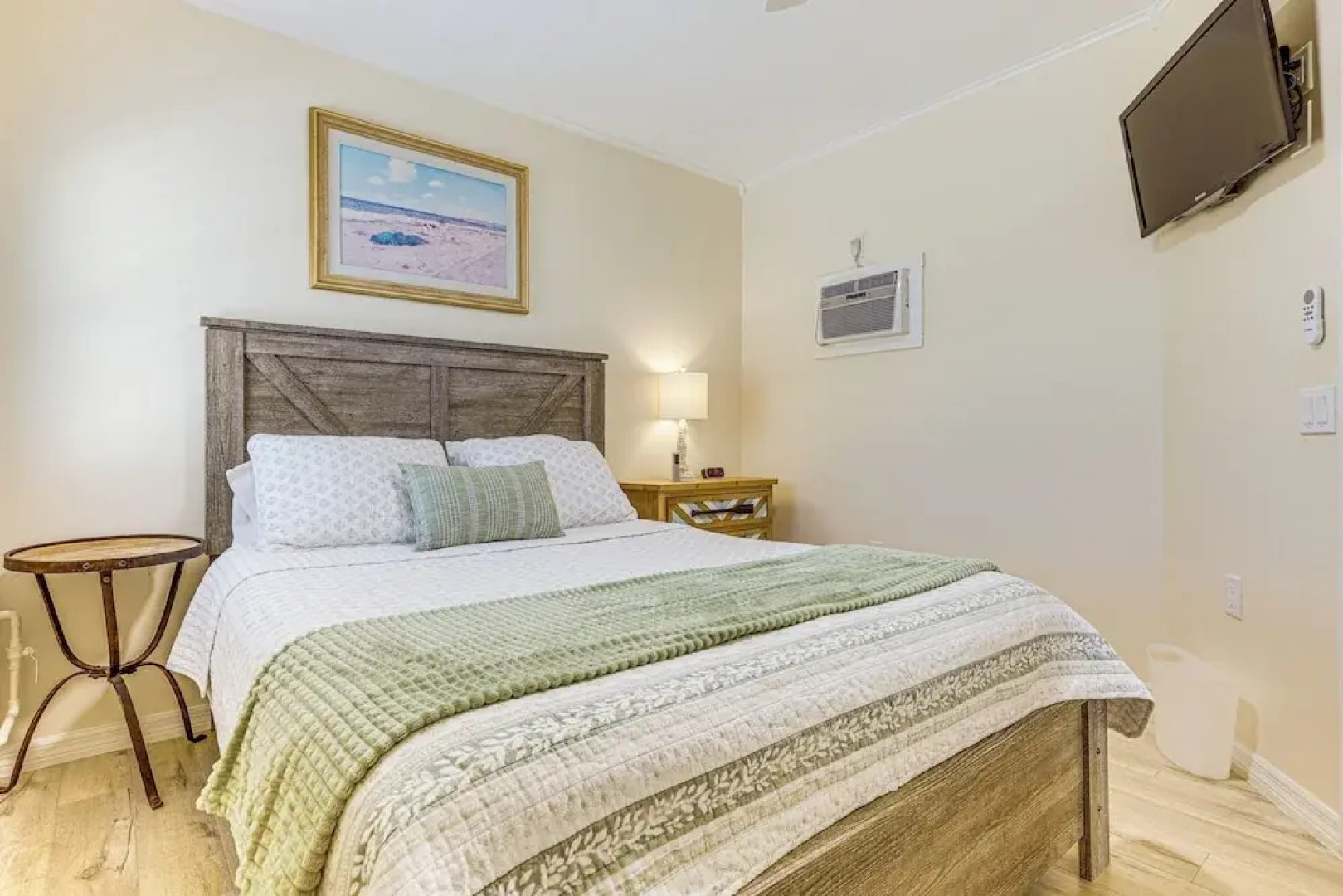 Ocean Access, Mini Golf & Pools: Jensen Beach Gem