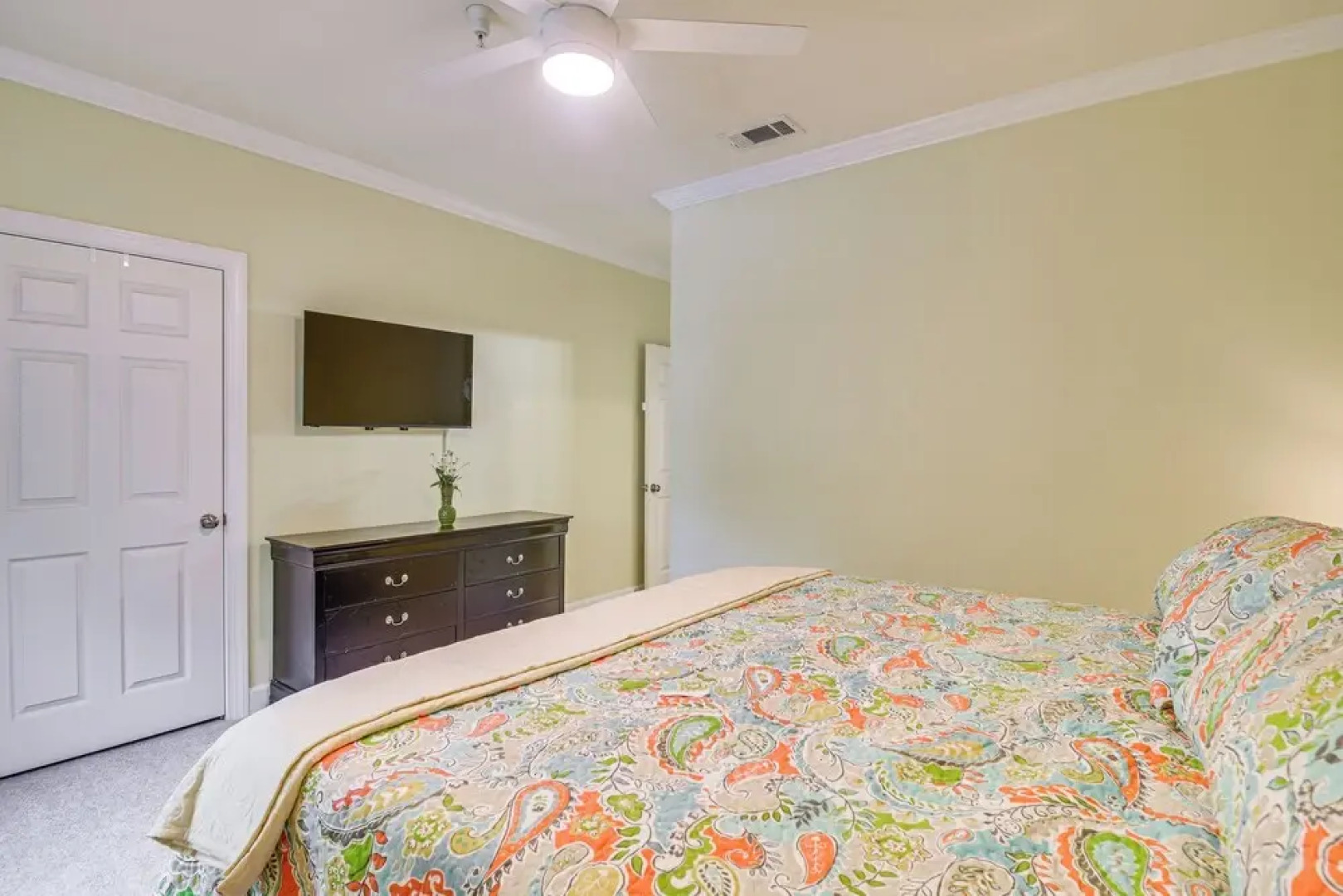 Snowbirds Welcome: Foley Condo w/ Pool Access