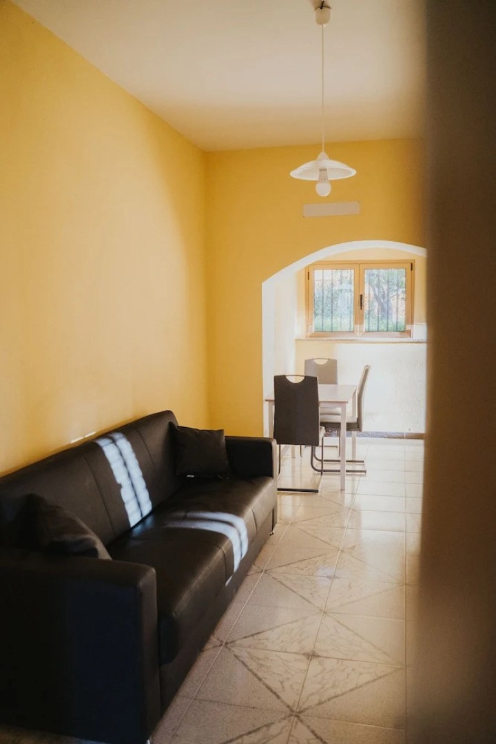 Remarkable 4-bed Apartment in Joppolo