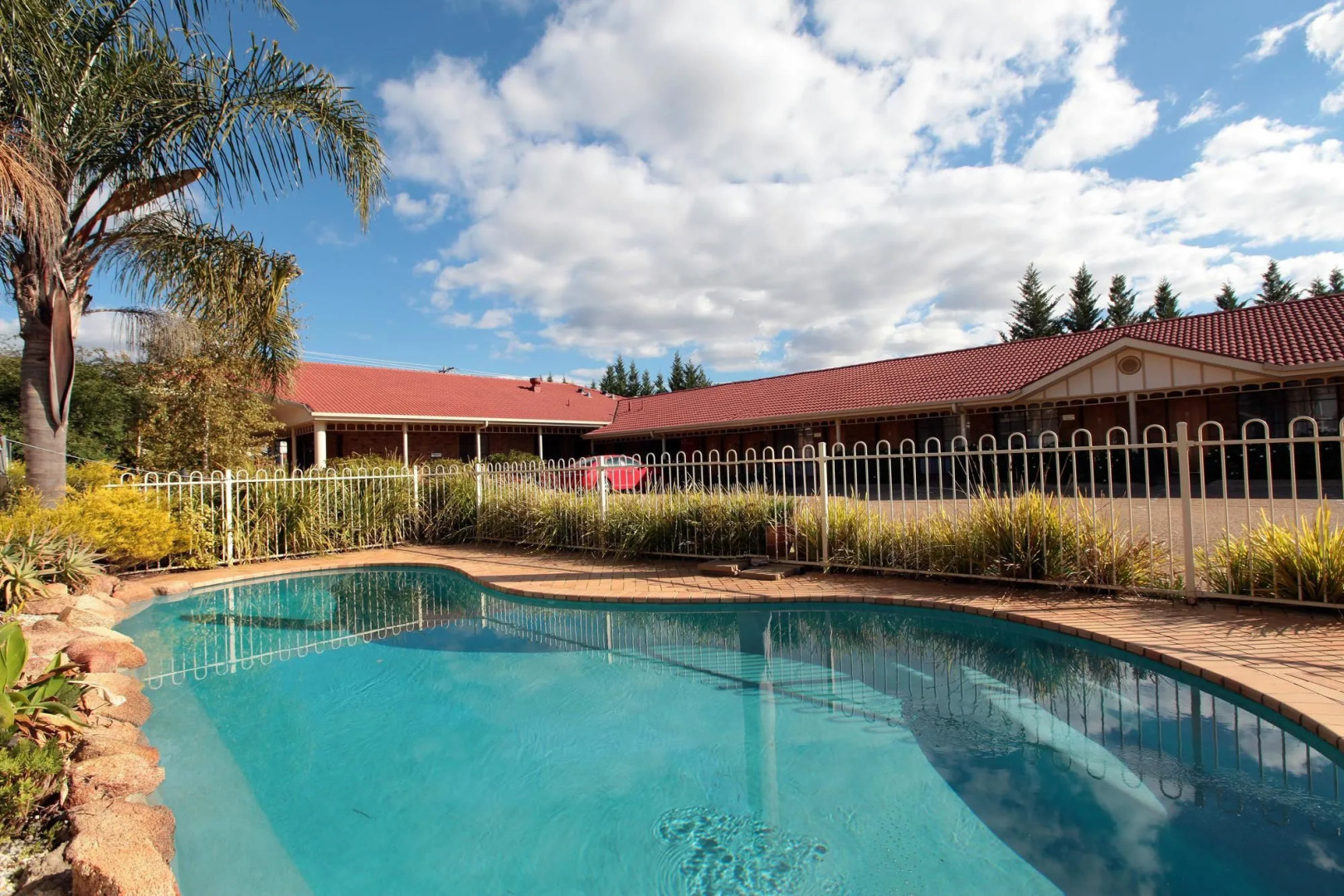 Best Western Ambassador Motor Inn & Apartments