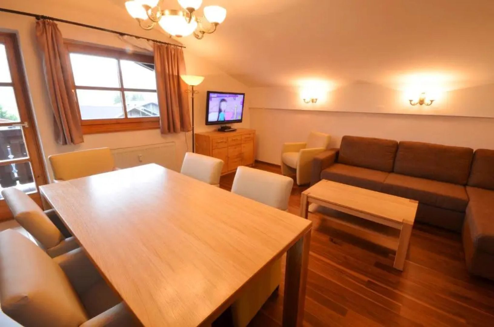 Select Apartments by Alpen Apartments