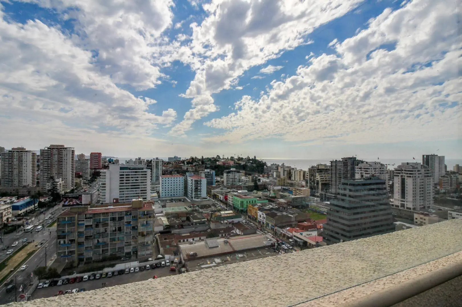 Urban Getaway Near the Sea