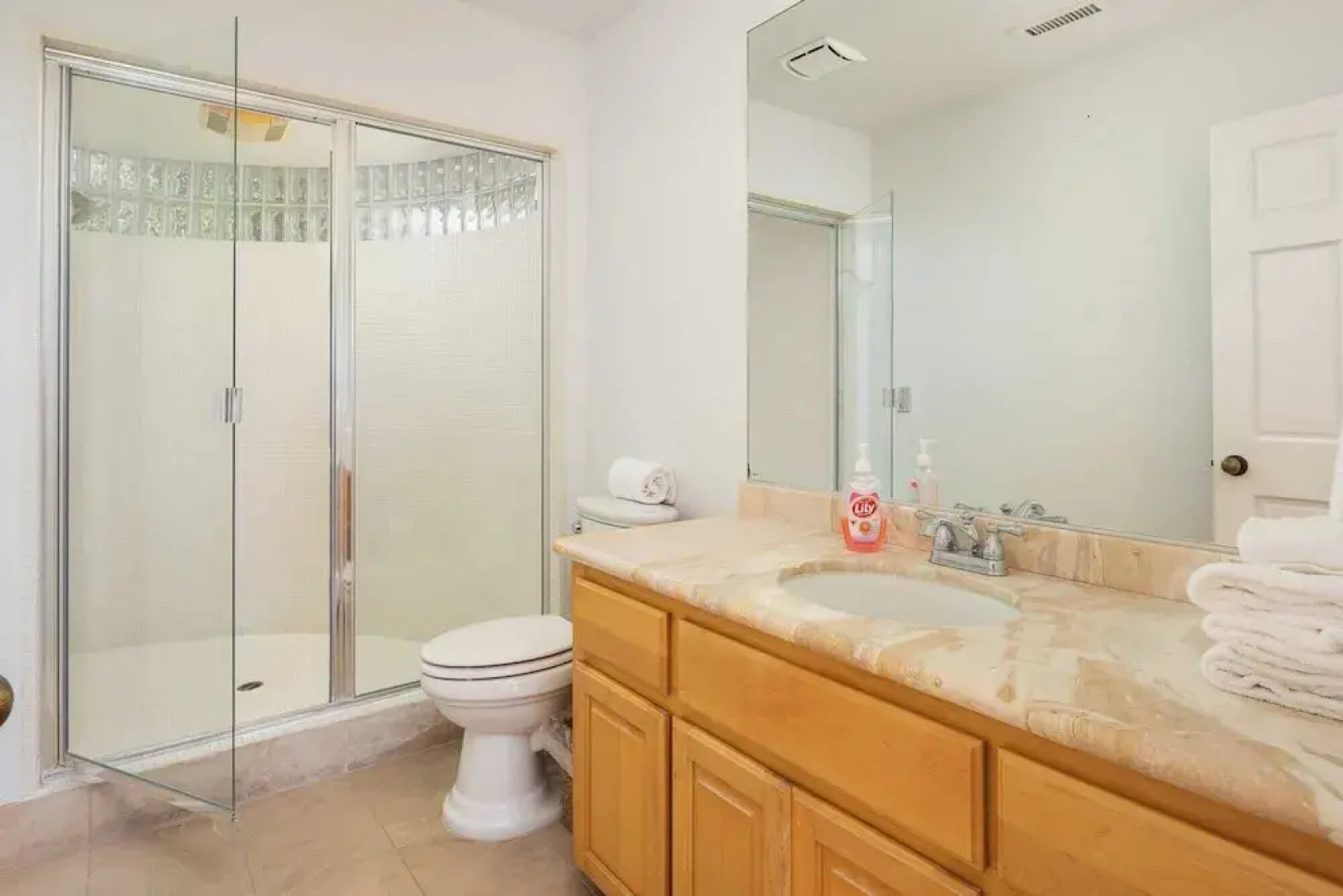 Two Estates w/ Pools, Hot Tubs, Game Rooms, Valley Views & Tennis Court Near Beaches & Wineries