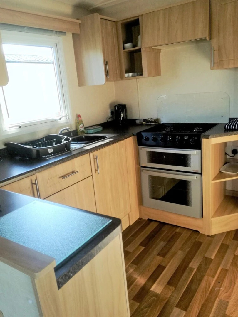 Bungalow With 3 Bedrooms in Nr Driffield - 250 m From the Beach