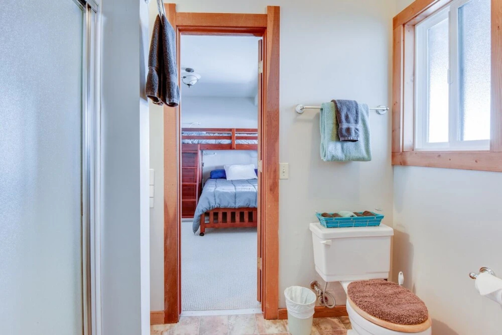 Contemporary Snow Crest