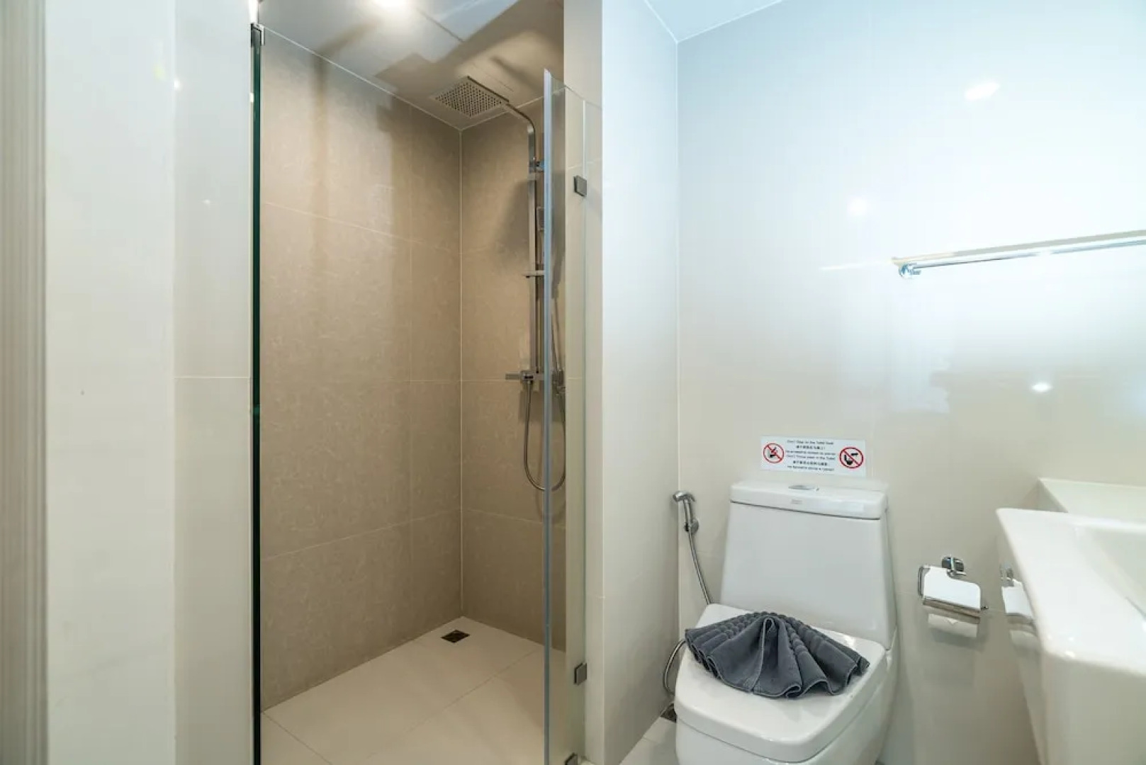 Aristo Surin by Lofty