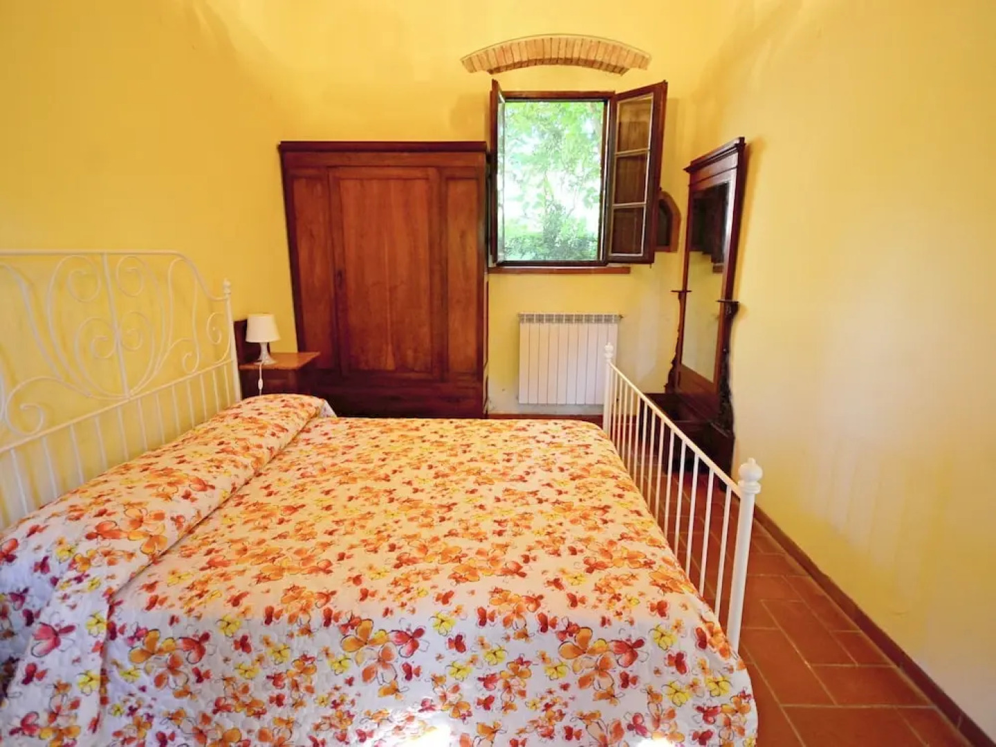 Modern Holiday Home in Rosignano Marittimo Near Forest