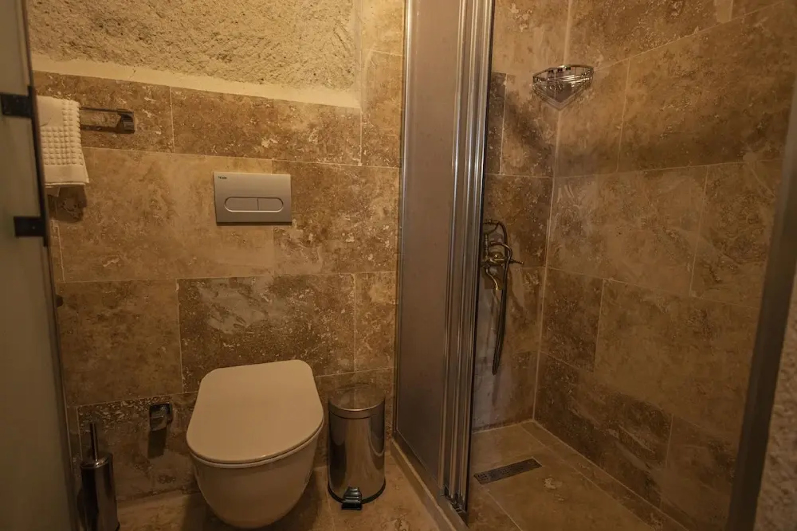 Kayaharman Cave Suites