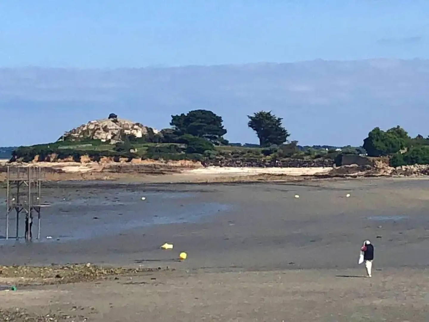 House With 2 Bedrooms in Saint-pol-de-léon, With Wonderful City View, Balcony and Wifi