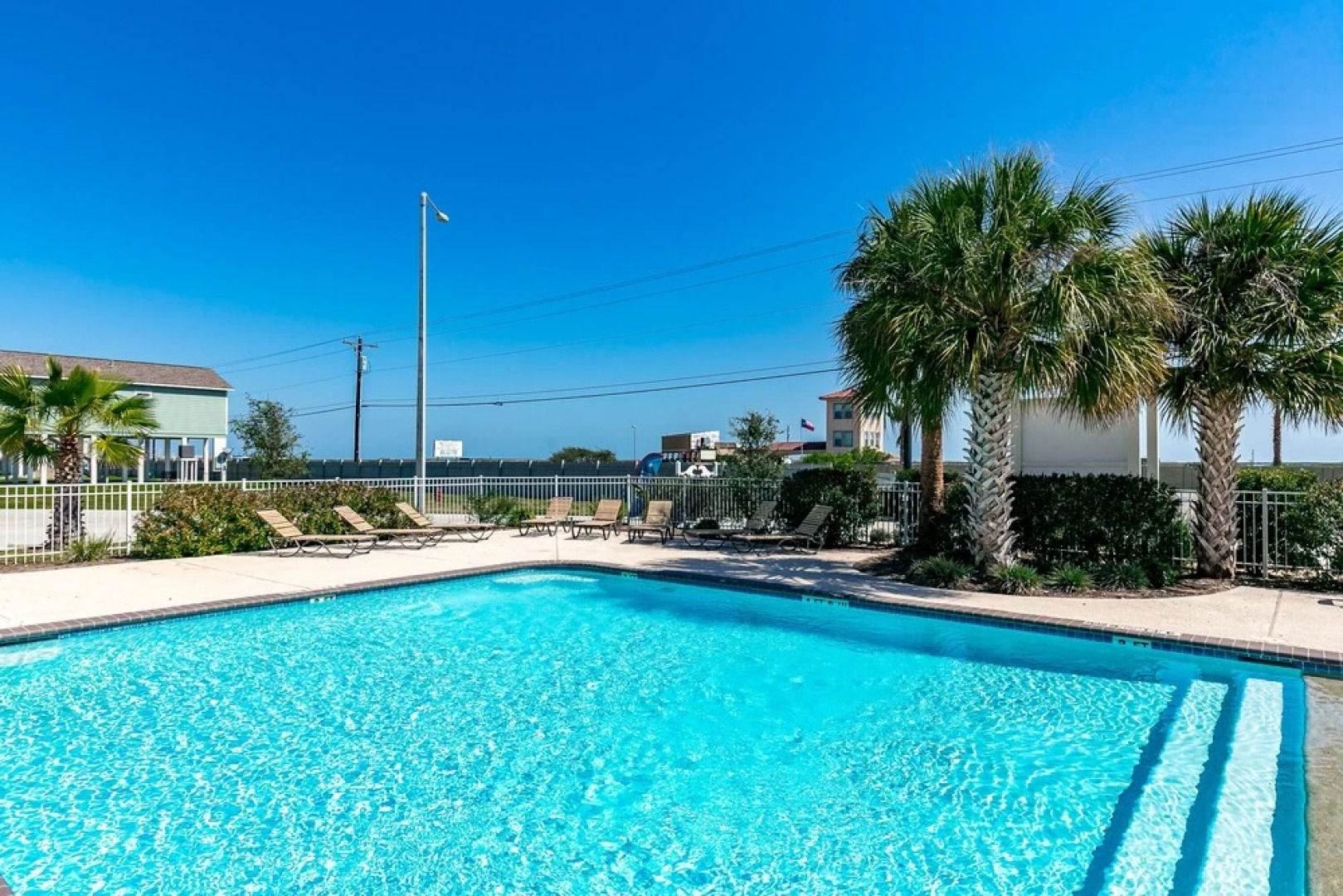 121 Barnacle Home 3 Bedrooms 2 Bathrooms Home