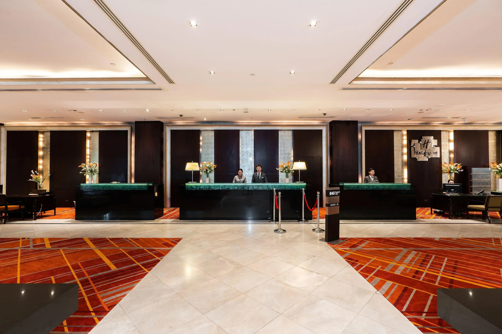 Holiday Inn Bangkok Silom by IHG