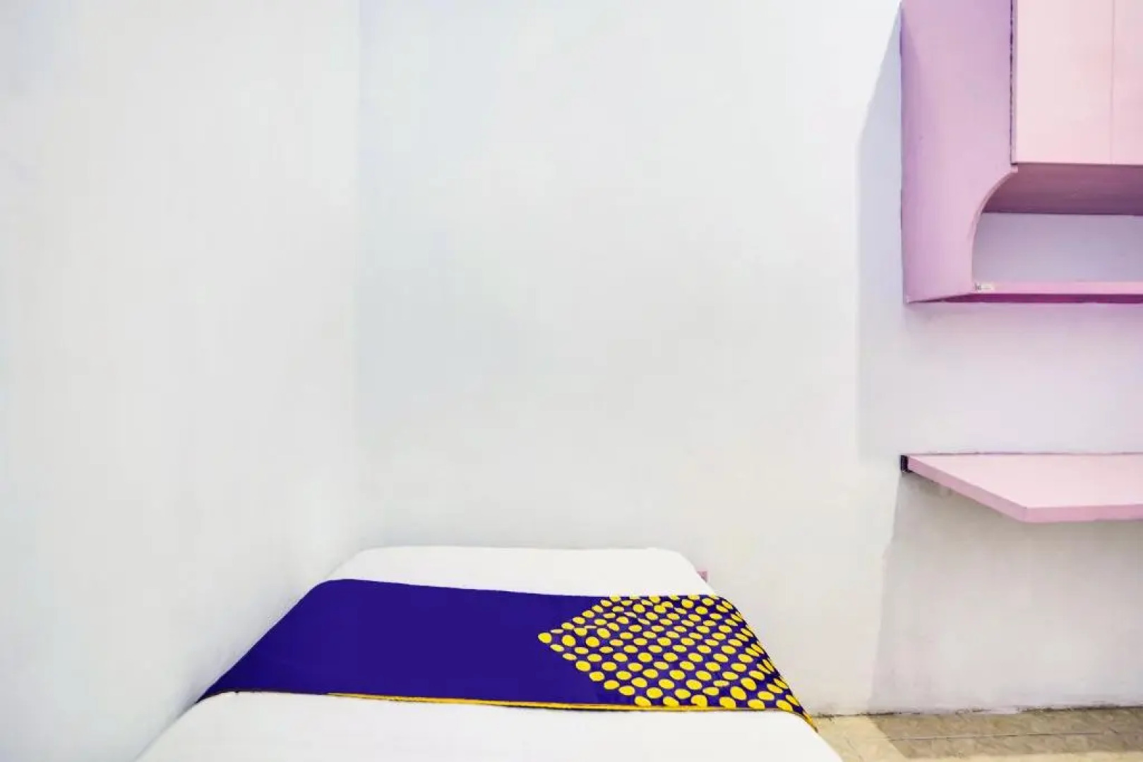 OYO Life 91626 Rr Kost Putri Syariah